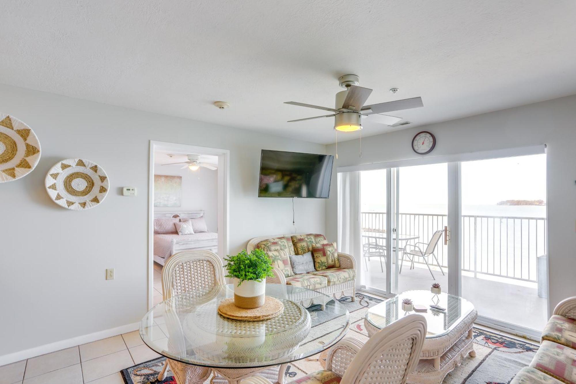 Cozy Lakefront Middle Bass Retreat With Balcony Put-in-Bay Luaran gambar